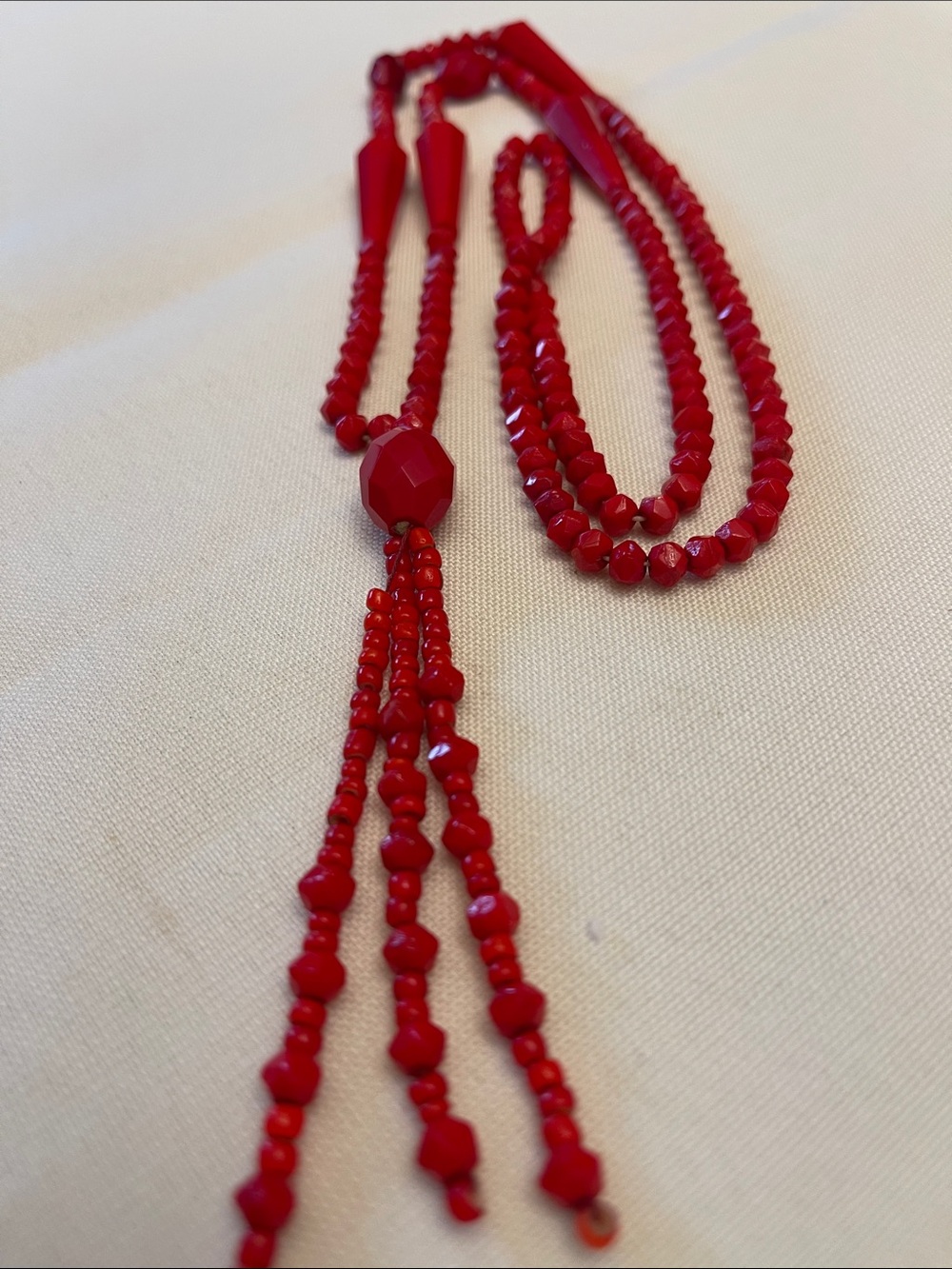 1920s! Authentic Vintage Antique Flapper Red Satiour Beaded Tassel Necklace - Picture 3 of 7